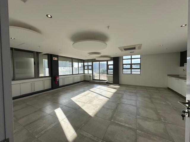 To Let commercial Property for Rent in Woodstock Western Cape